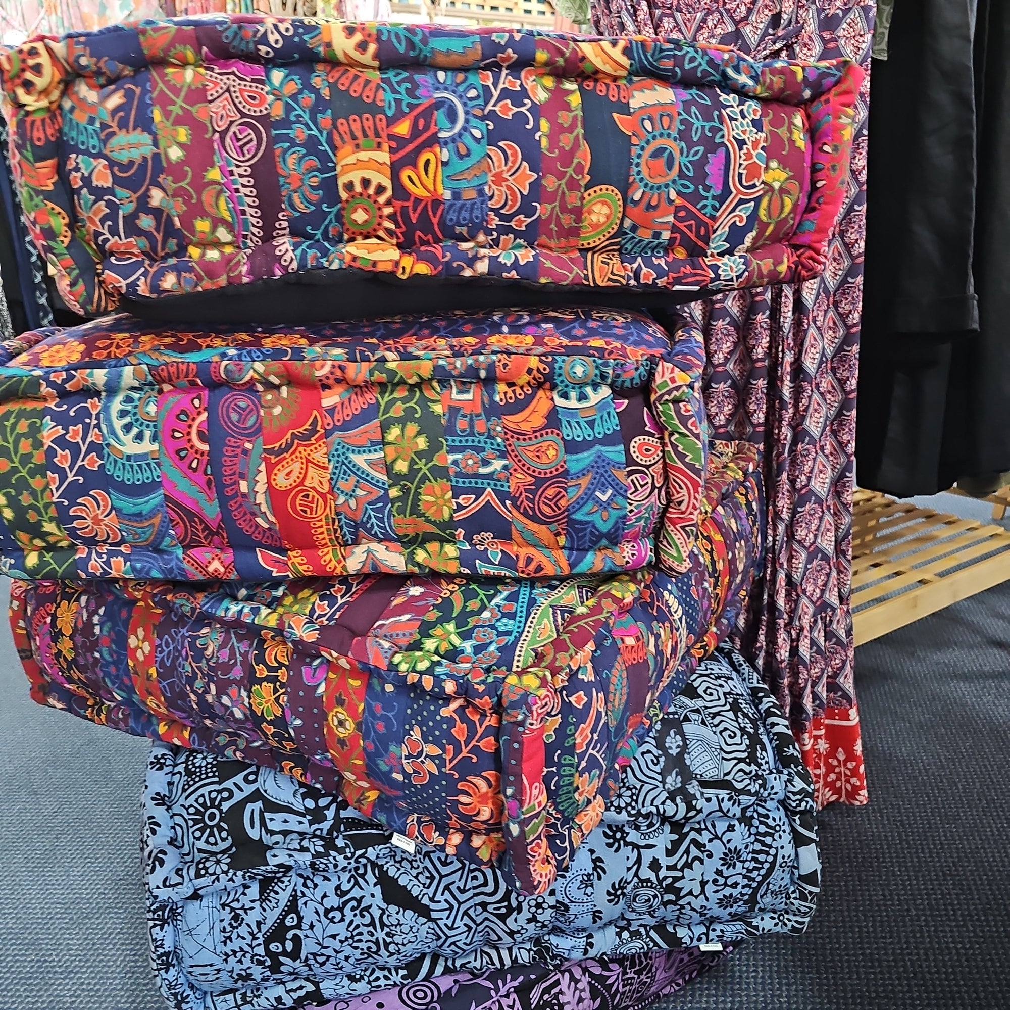 CUSHION - SQUARE BATIK 60 CM