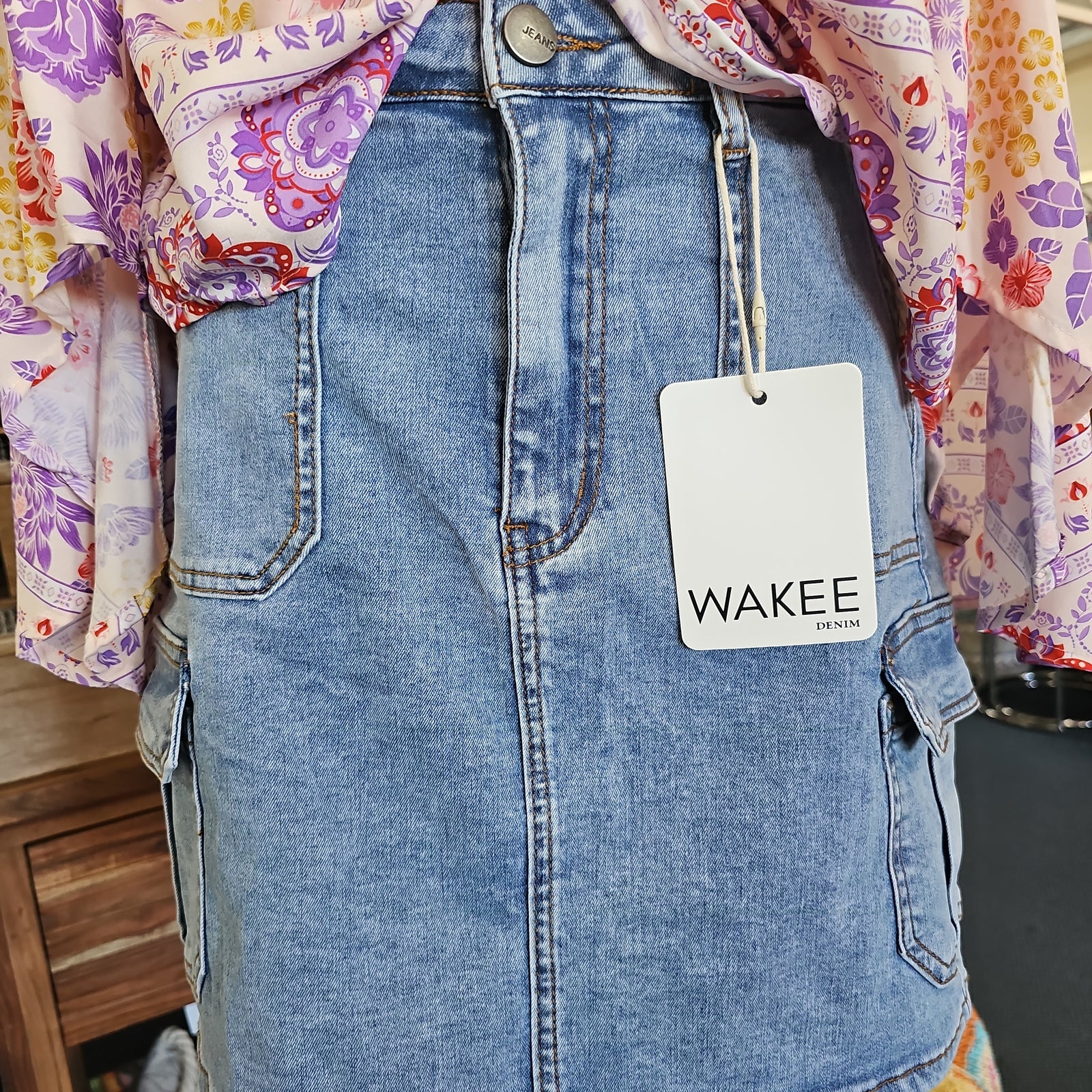 DENIM CARGO MINI SKIRT