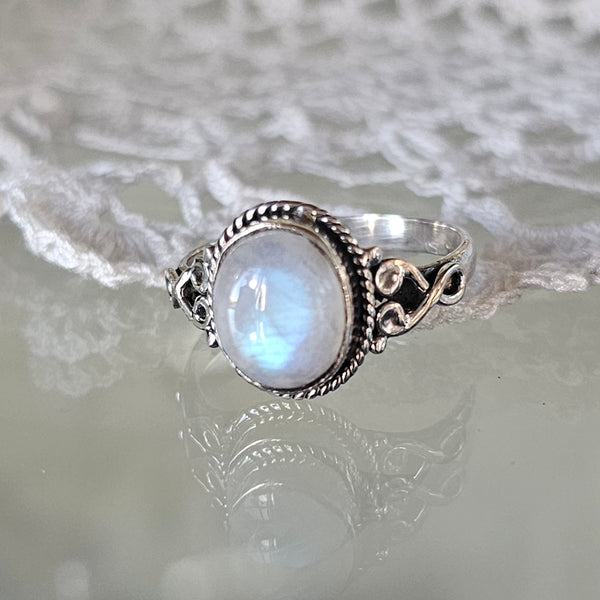 INFINITY LOOPED RING - Hippy Haven