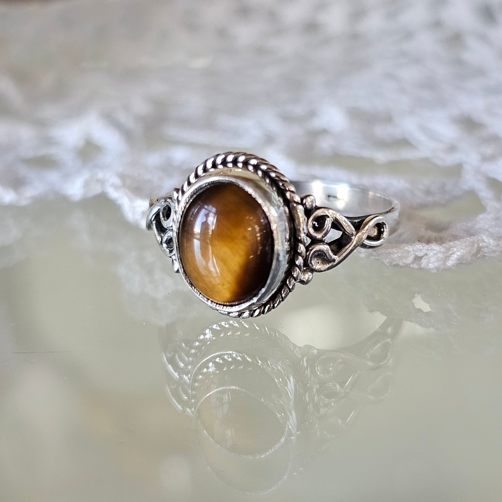 INFINITY LOOPED RING