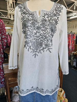 COTTON LONG SLEEVE KURTA WITH EMBROIDERY