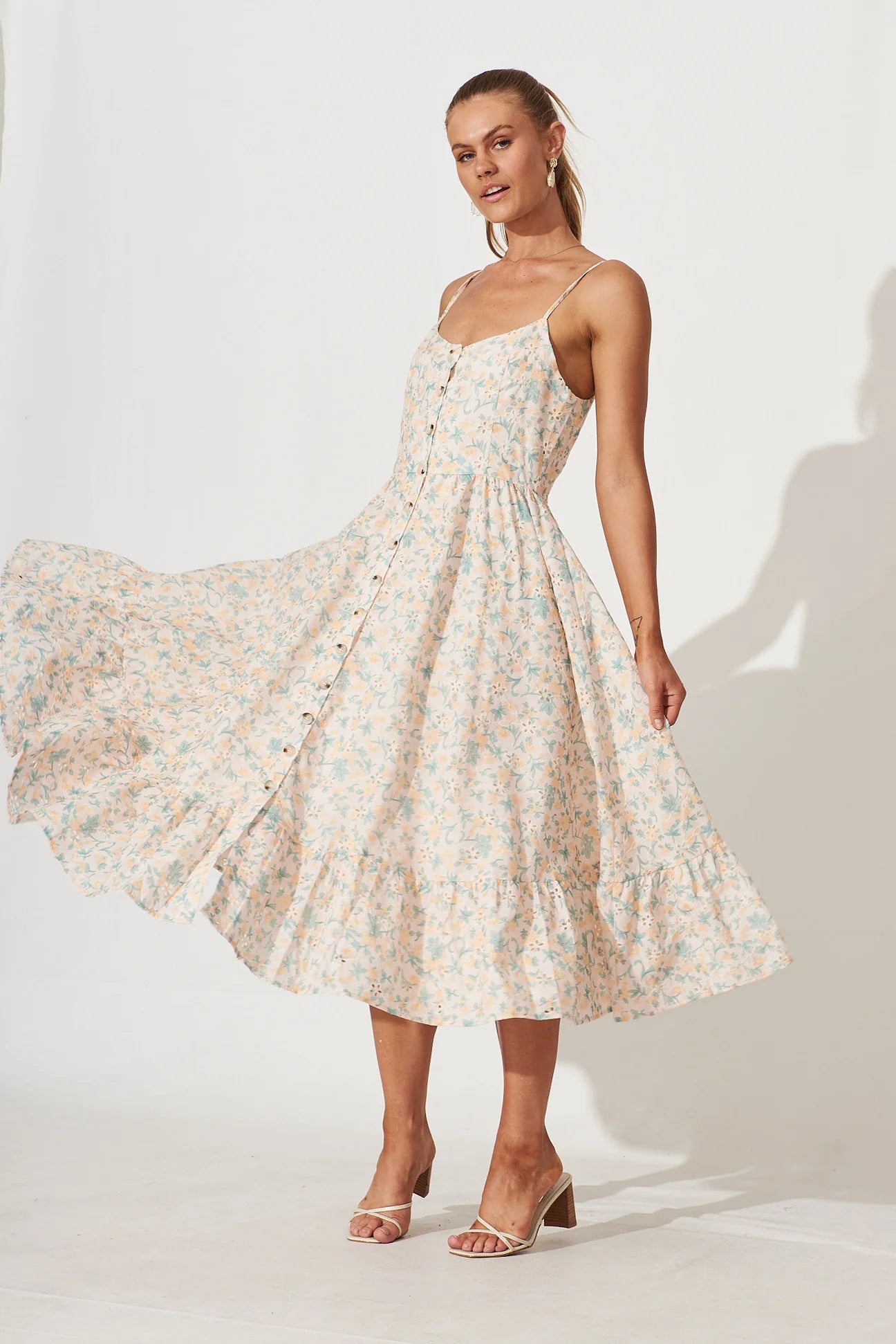 Broidre Anglaise Strappy Sundress
