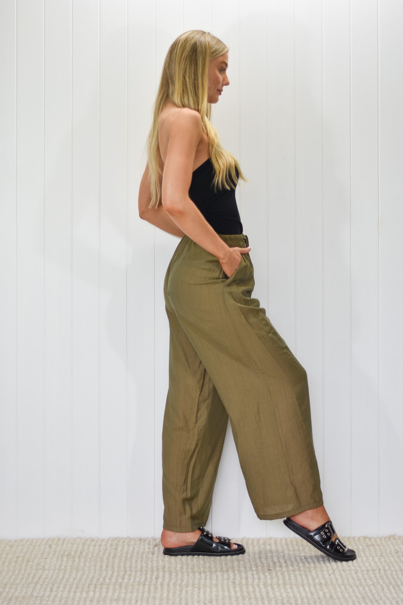 ZEN CRINKLE LOOK FLARE PANTS