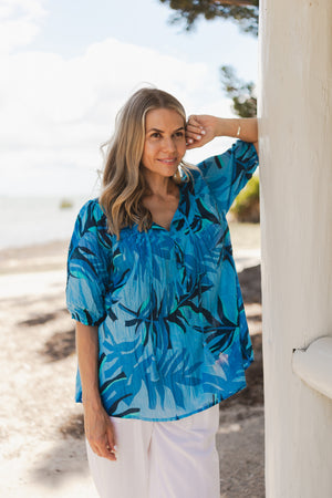 Top Style 2 - Geo Leaves