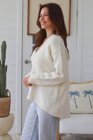 #Winnie V-neck Knit Jumper