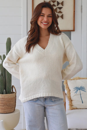 #Winnie V-neck Knit Jumper