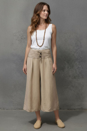 #Cropped Pleat Waist Band Pants