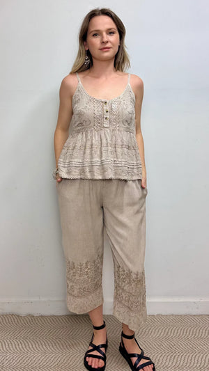 Capri Stonewash Pants