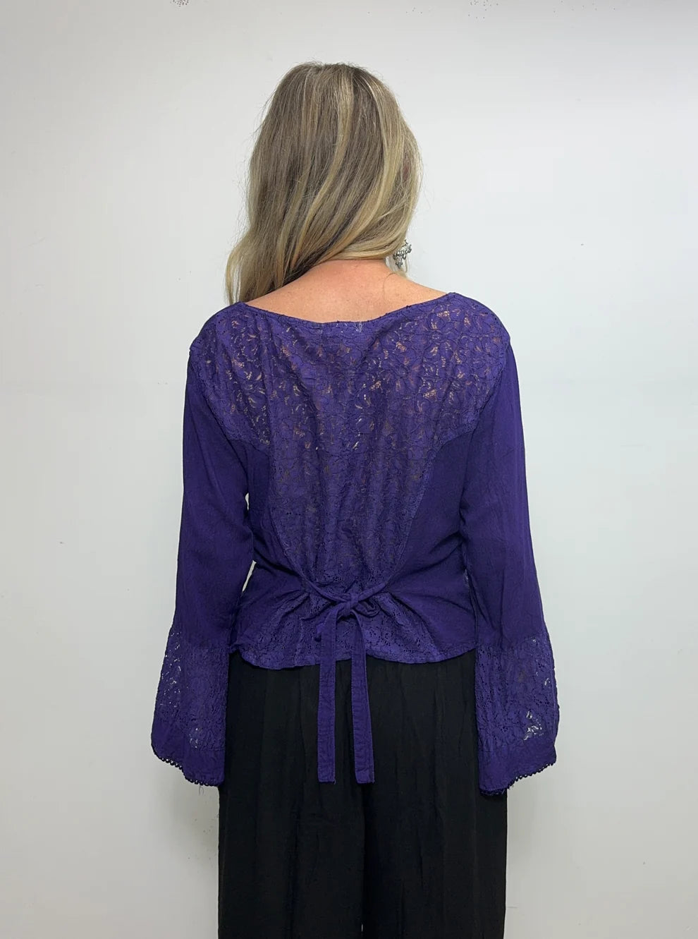 Shana Long Sleeve Stonewash Top