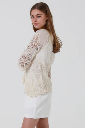 Ceda 3/4 Sleeve Crochet Blouse