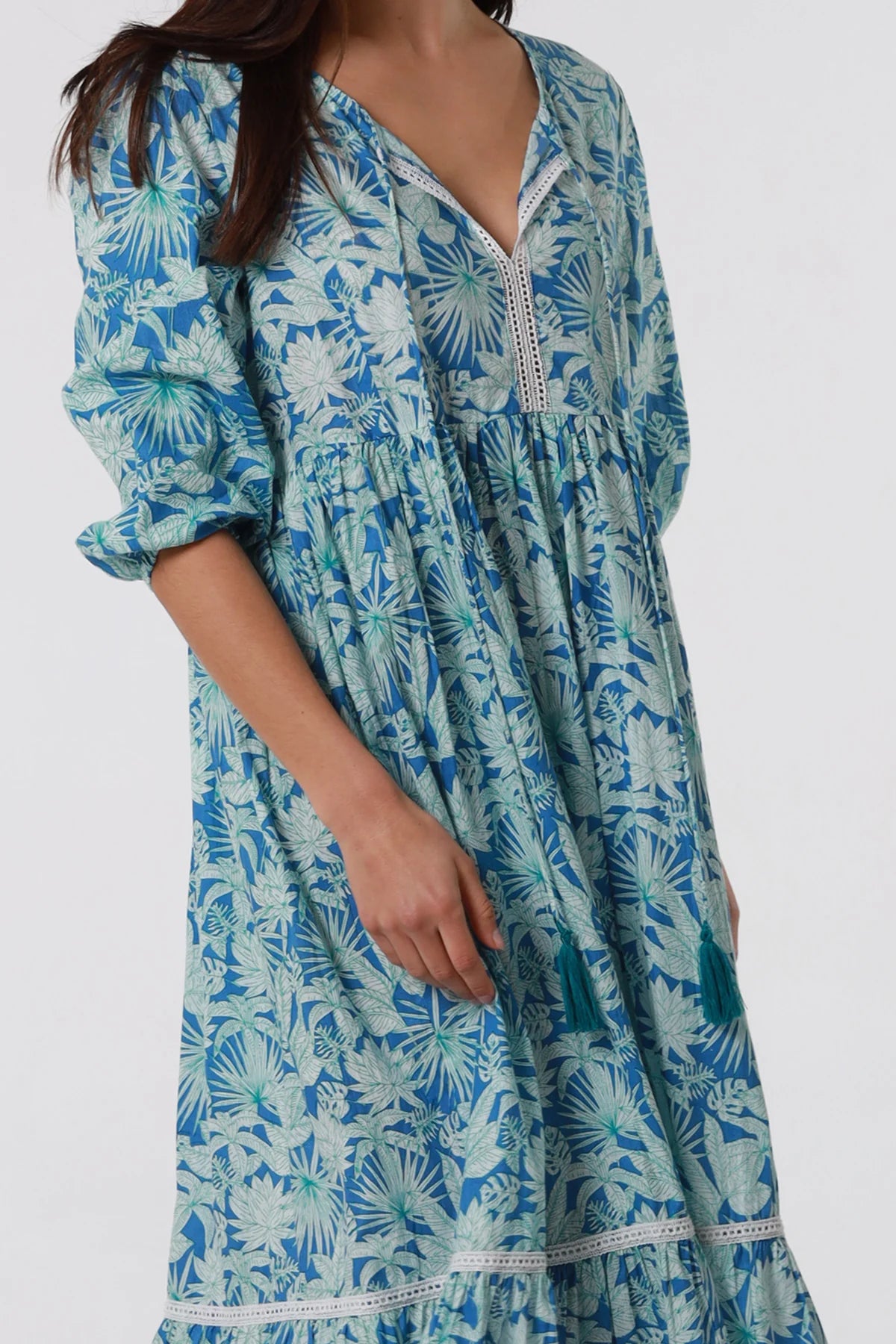 MAHALE MIDI DRESS WITH LACE - BLUE