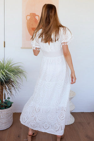 BETTY LACE MAXI DRESS