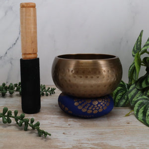 10cm Antique Brass Hammered Singing Bowl