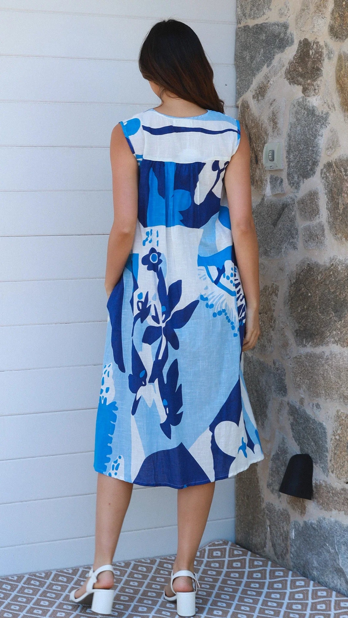 🌟SALE - Abstract V-neck Midi Dress