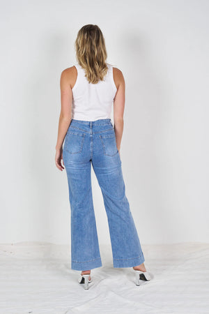 Wide Leg Patch Pocket Jeans - Blue Wash