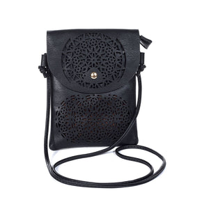#Daisy Dual Pocket Phone Crossbody Bag
