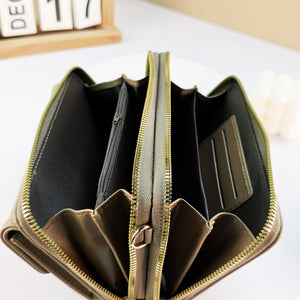 #Crossbody Bag With Attachable Coin Purse & Strap