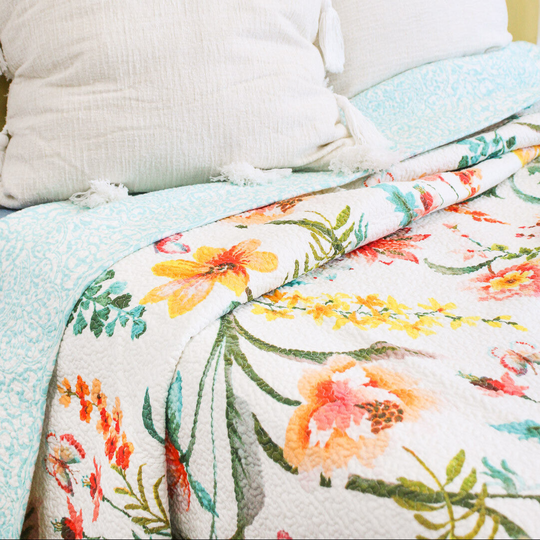 QUILTED THROW 230X250-FRESH FLOWERS