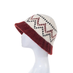 Knitted Bucket Hat With ZigZag Pattern & Elastic
