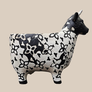 #Cow Black/White Resin Planter