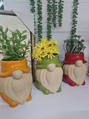 CERAMIC GNOME POTS