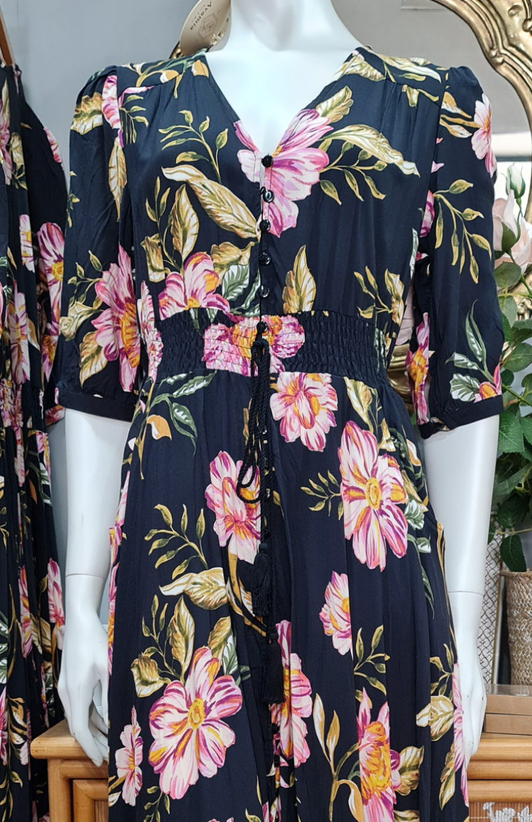 Dallas 1/2 Sleeve Maxi Dress